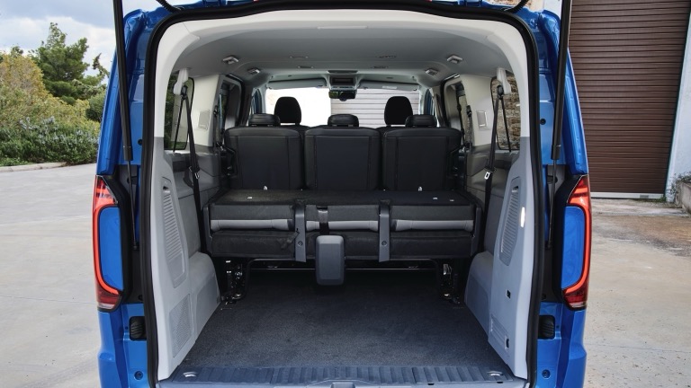 Volkswagen e-Caravelle L1 100 kW 64 kWh