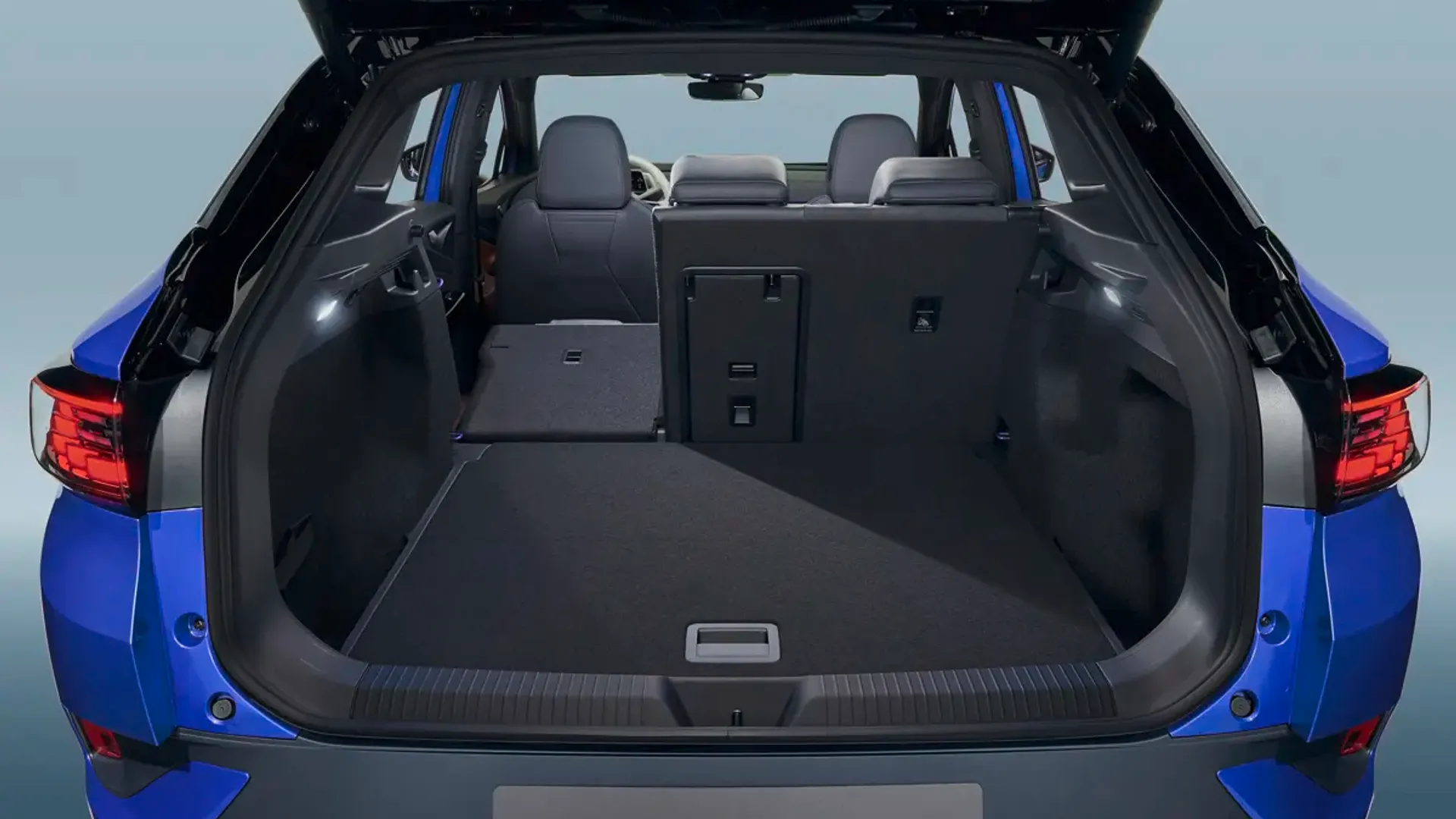 Elettronauti - Volkswagen ID.4 GTX 4MOTION - Vano di carico - Bagagliaio