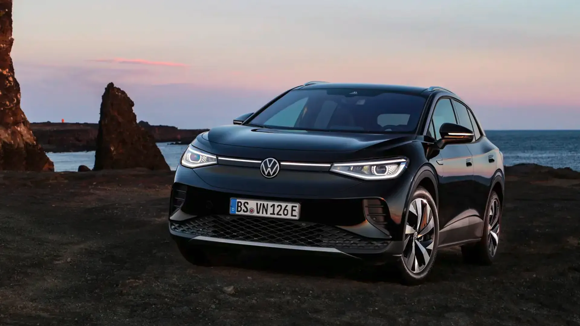 Elettronauti - Volkswagen ID.4 Pro 4MOTION (2026) - Blu - Esterno - Vista anteriore a tre quarti