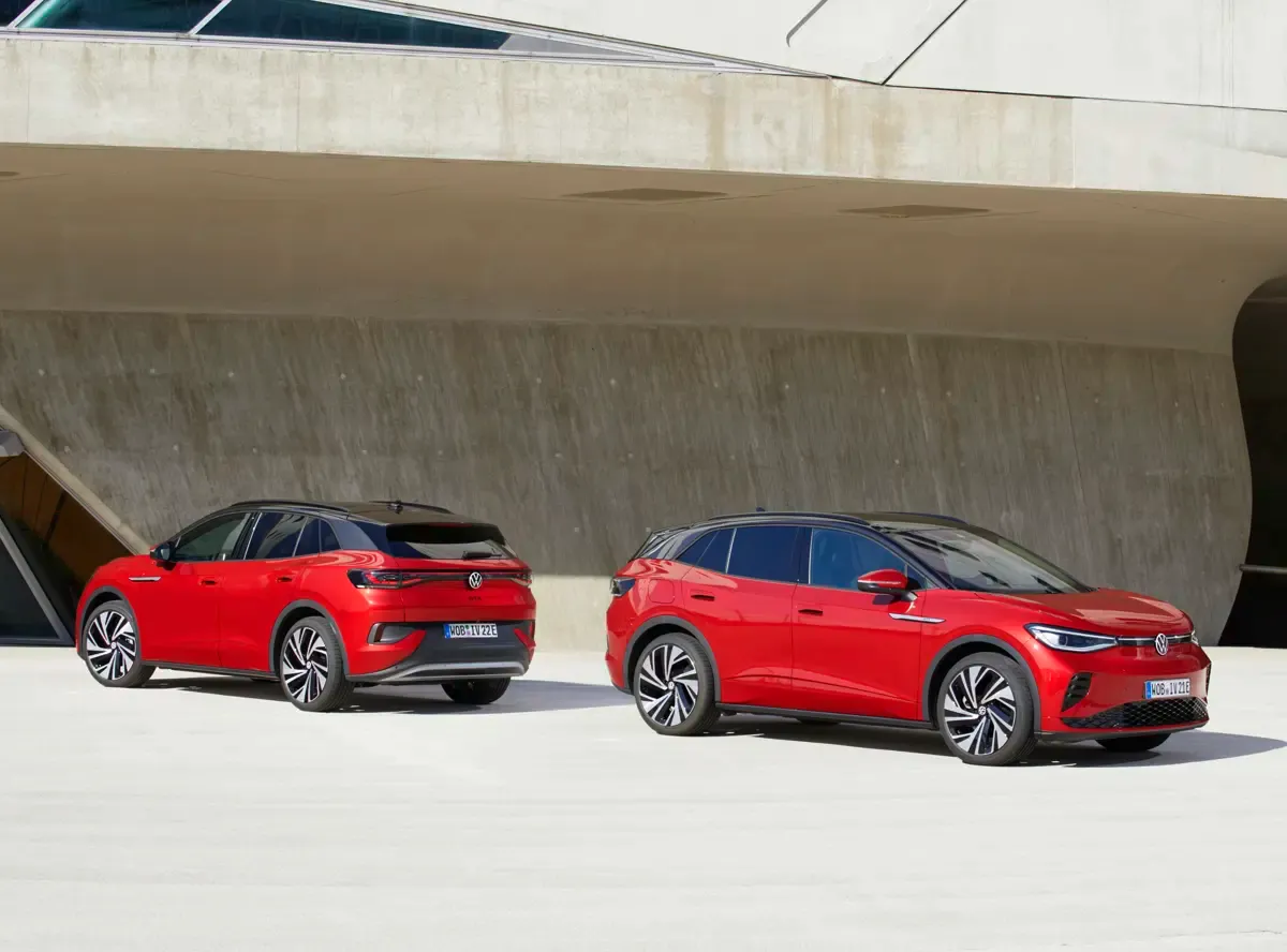 Elettronauti - Volkswagen ID.4 GTX 4MOTION - Grigio - Esterno - Vista anteriore a tre quarti
