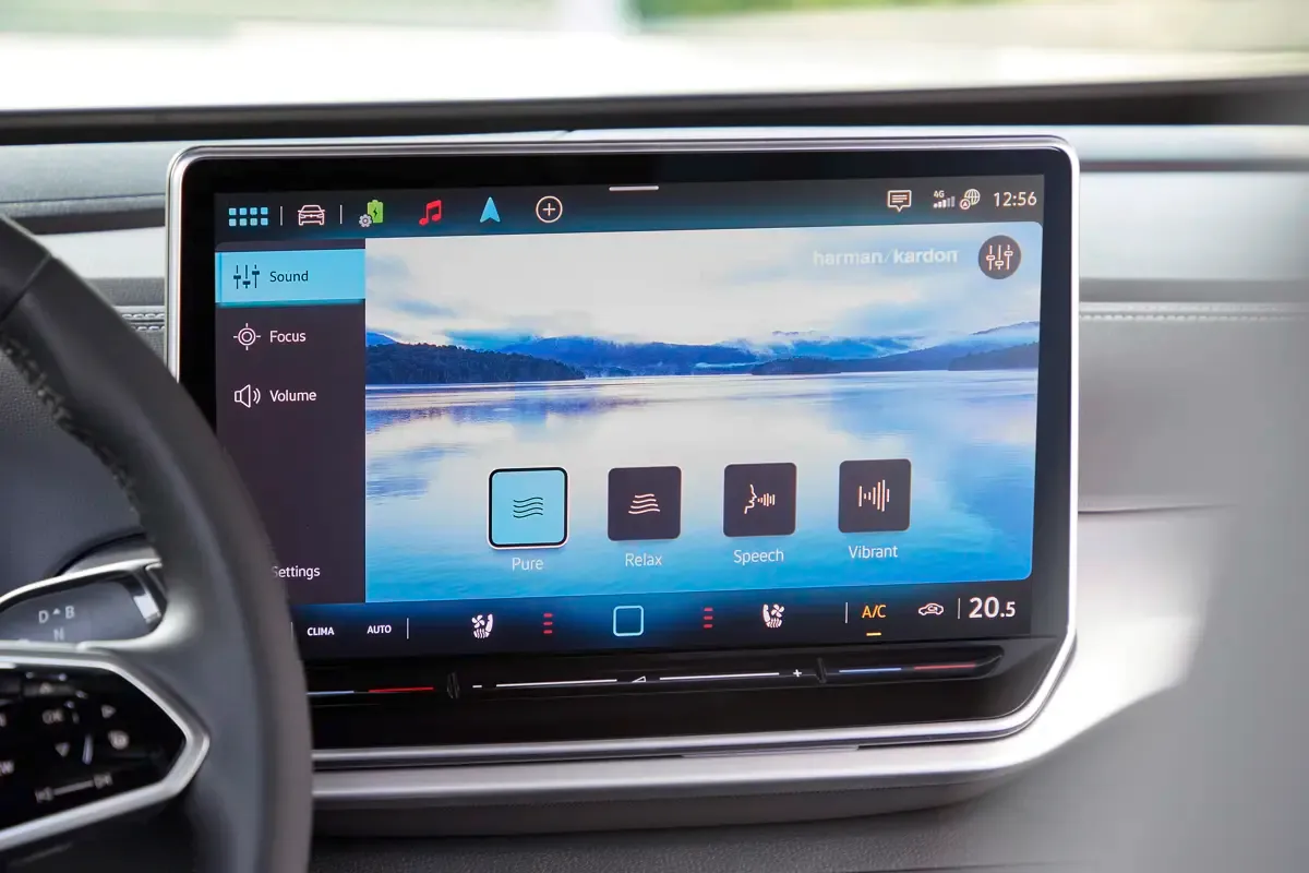 Elettronauti - Volkswagen ID.4 GTX 4MOTION - Infotainment - Vista della plancia
