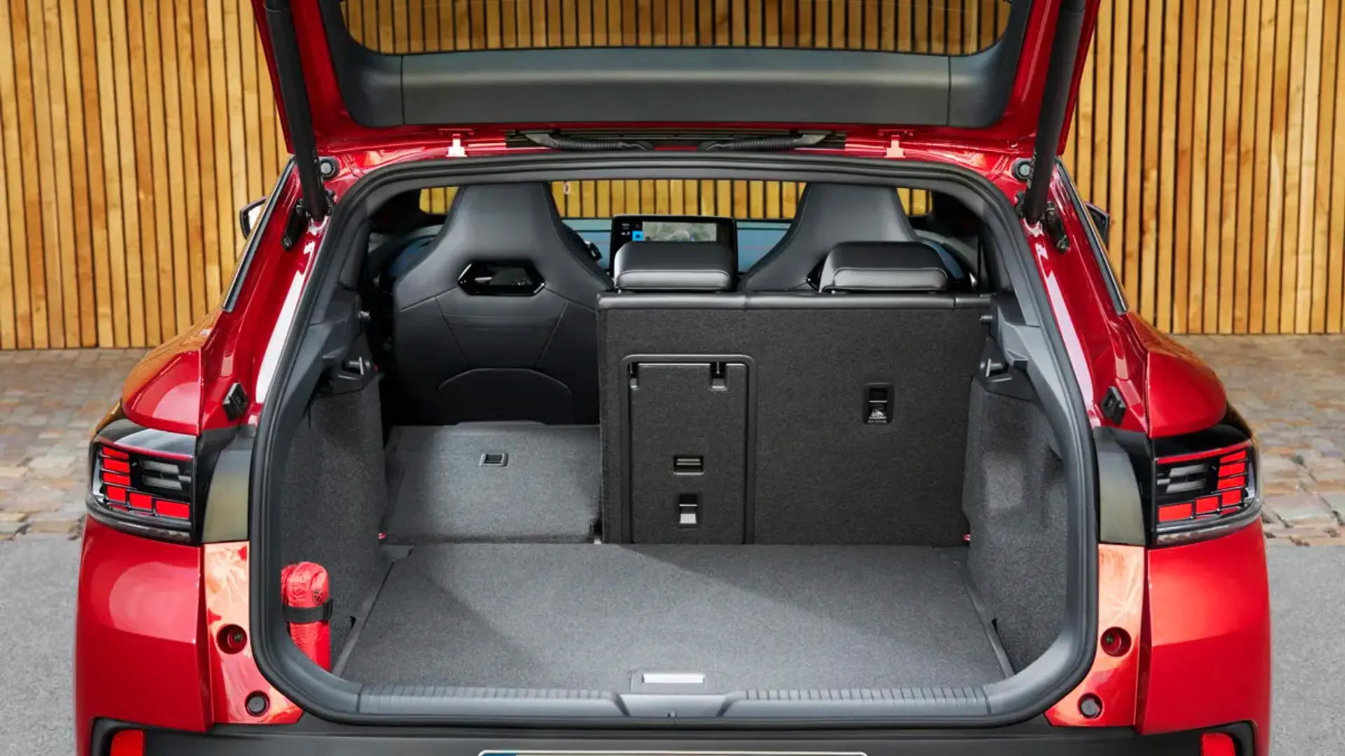 Elettronauti - Volkswagen ID.5 GTX 4MOTION - Vano di carico - Bagagliaio