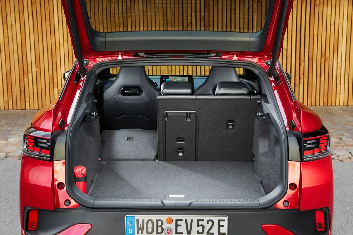 Elettronauti - Volkswagen ID.5 GTX 4MOTION - Vano di carico - Bagagliaio