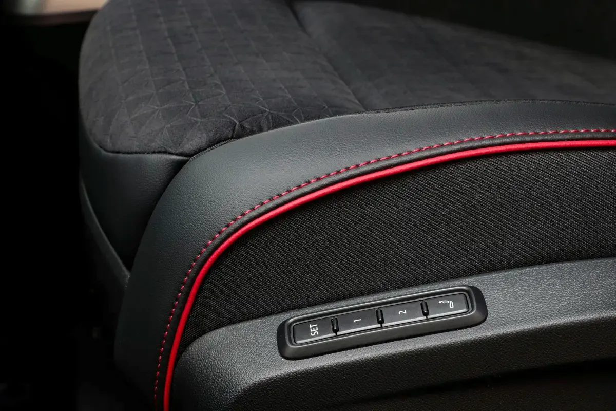Elettronauti - Volkswagen ID. Buzz GTX - Sedili - Sedili anteriori