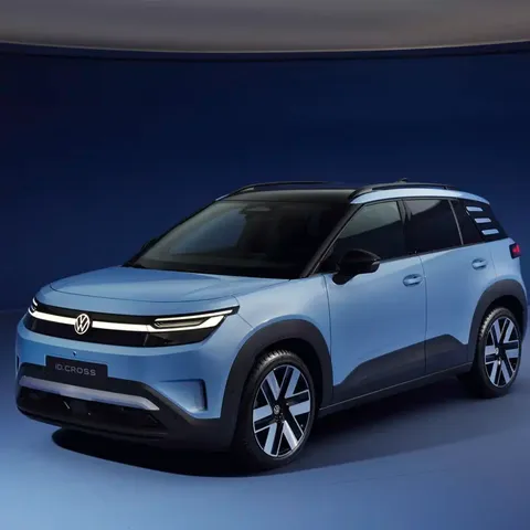 Elettronauti - Volkswagen ID. Cross Life - Blu - Esterno - Vista anteriore a tre quarti