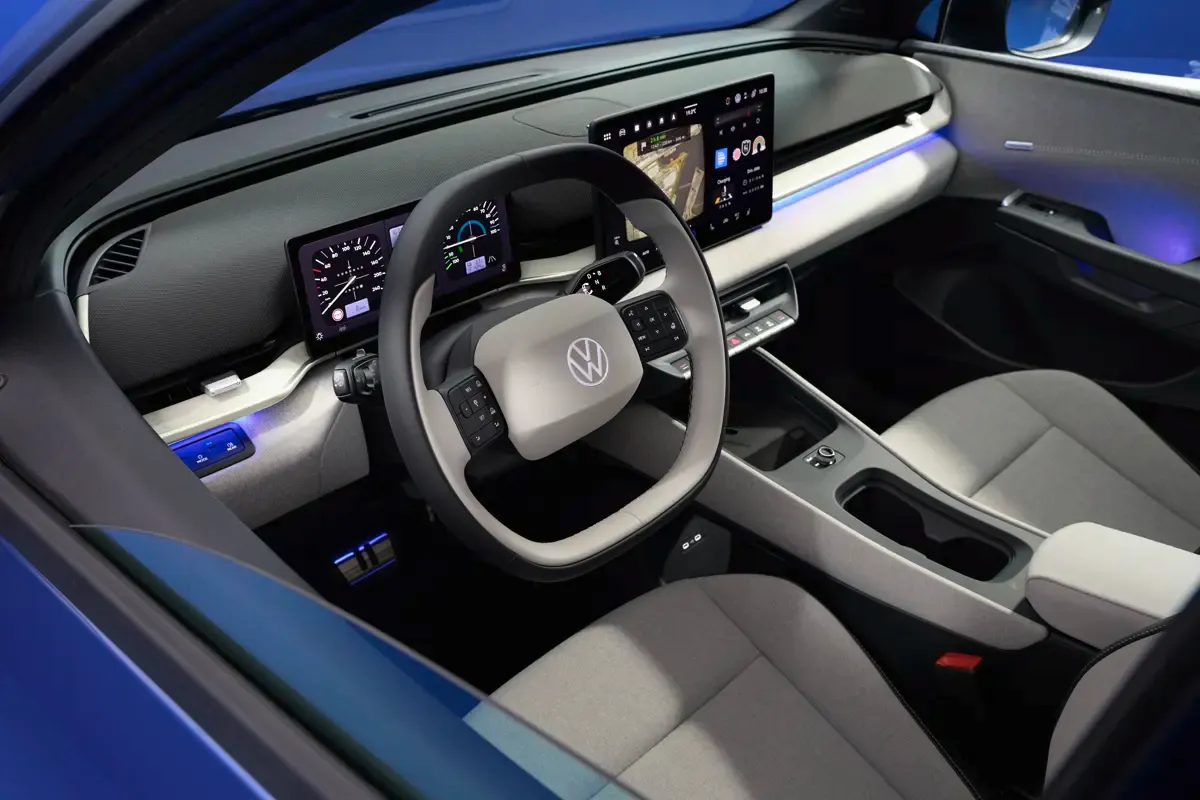 Elettronauti - Volkswagen ID. Polo 155 kW - Blu - Esterno - Vista anteriore a tre quarti