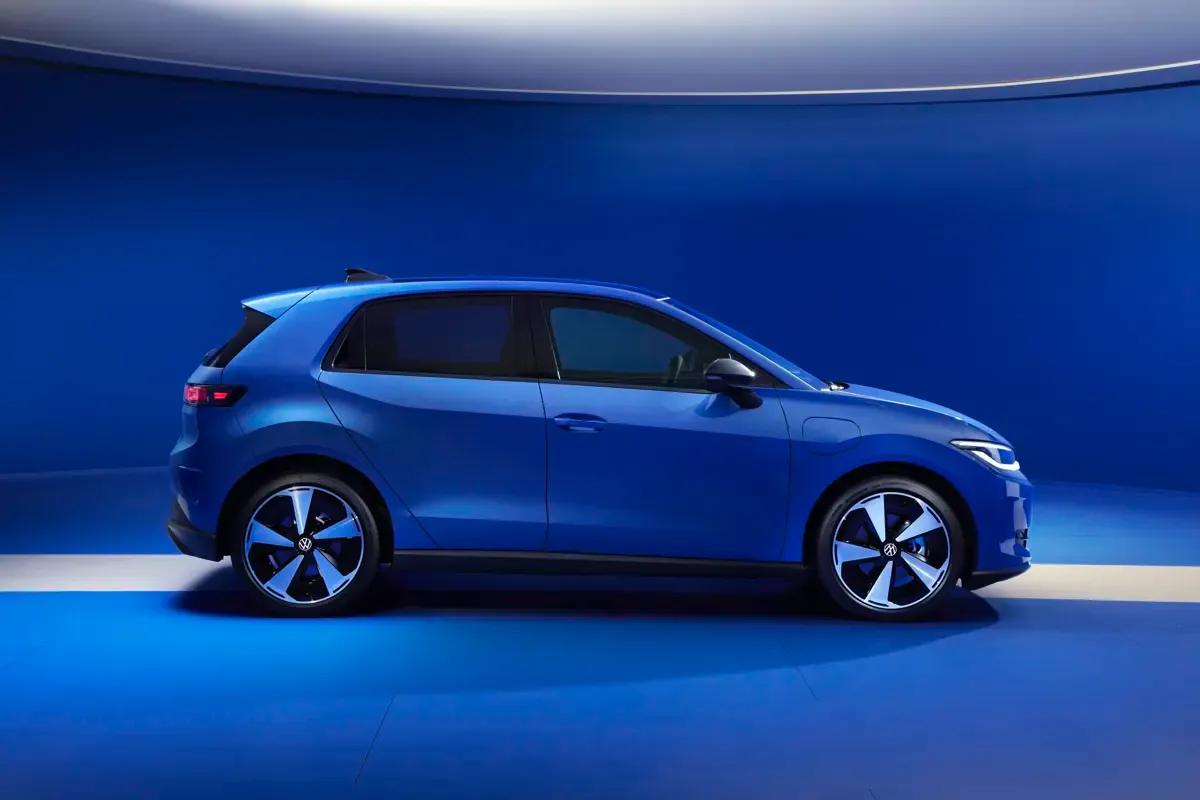 Elettronauti - Volkswagen ID. Polo 155 kW - Light Blue - Esterno - Vista anteriore a tre quarti