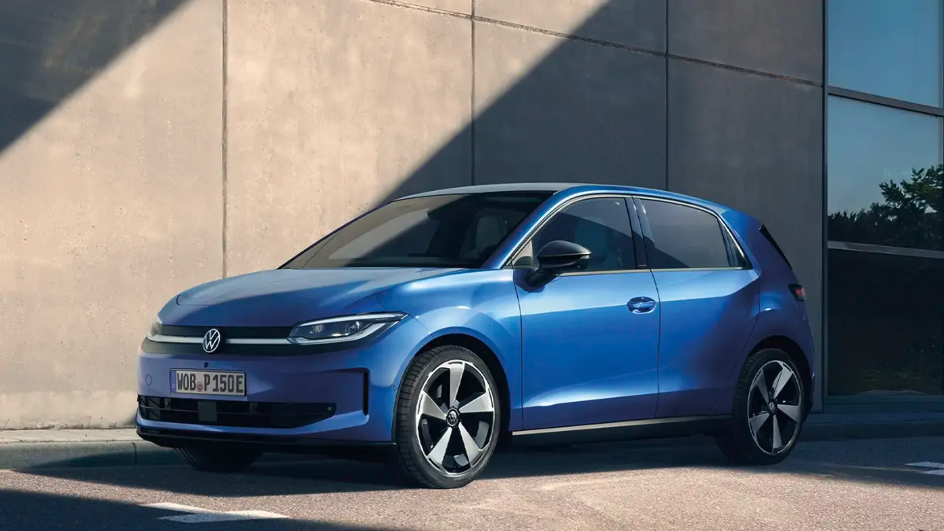 Elettronauti - Volkswagen ID. Polo 155 kW - Argento - Esterno - Vista anteriore a tre quarti