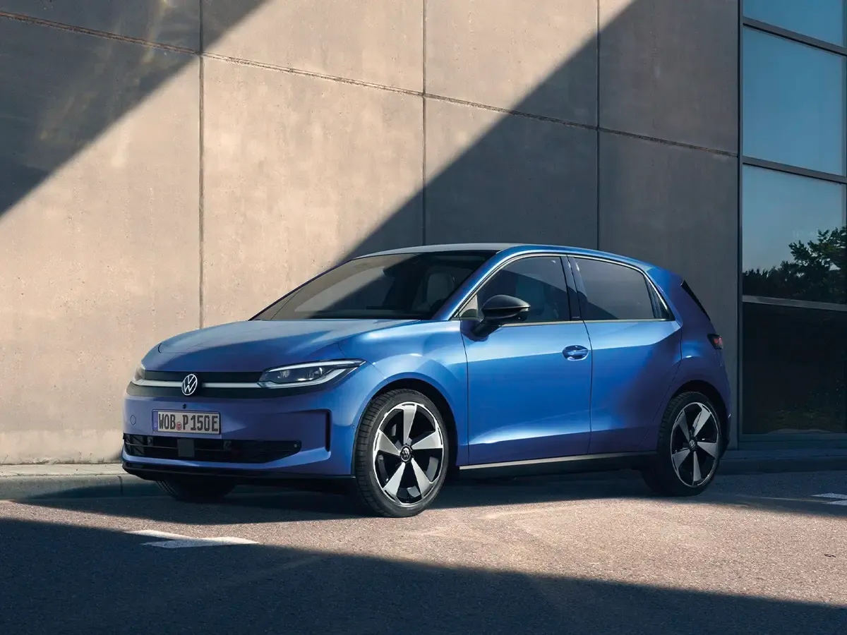 Elettronauti - Volkswagen ID. Polo 155 kW - Argento - Esterno - Vista anteriore a tre quarti