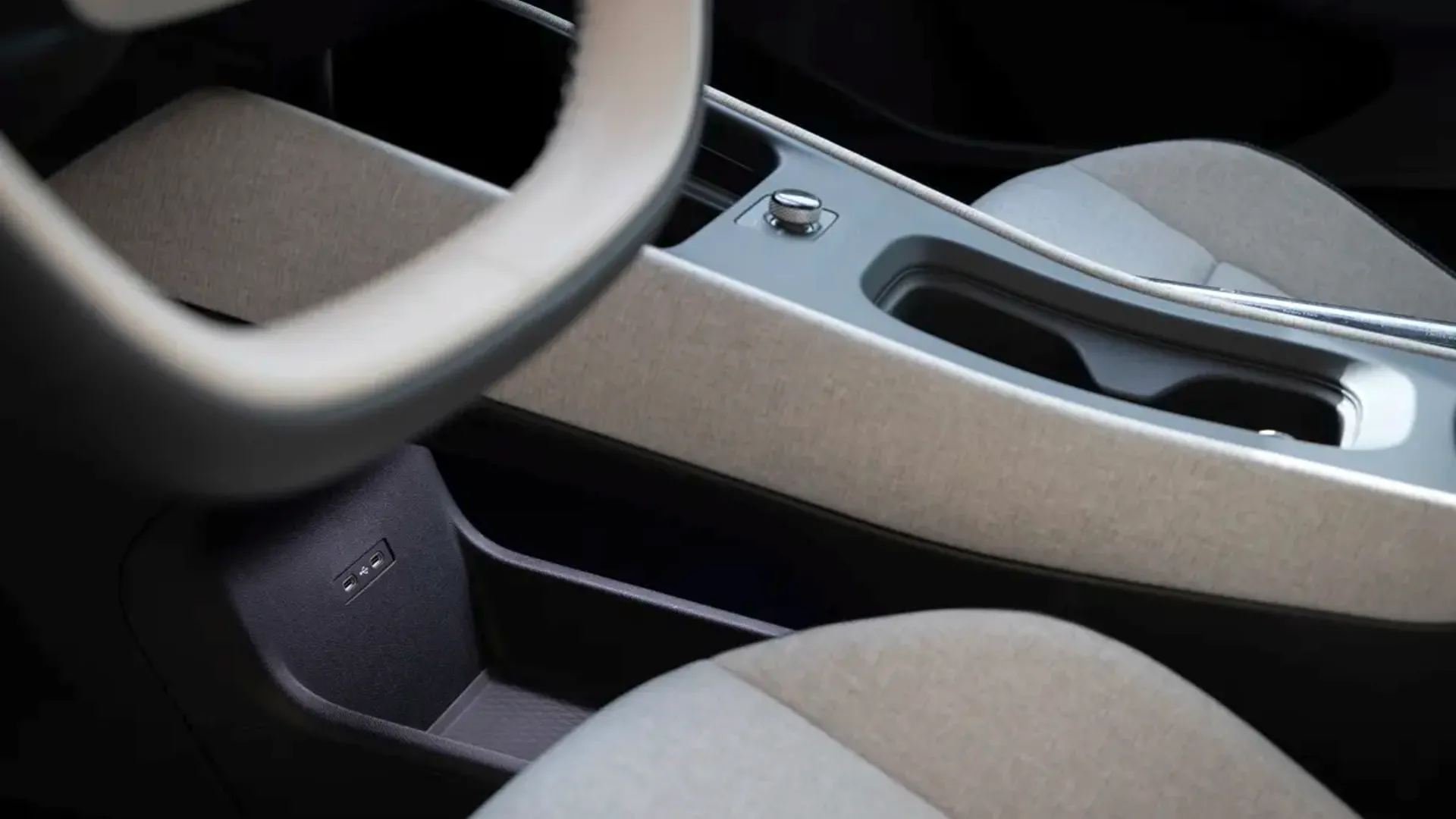 Elettronauti - Volkswagen ID. Polo 155 kW - Argento - Cerchio