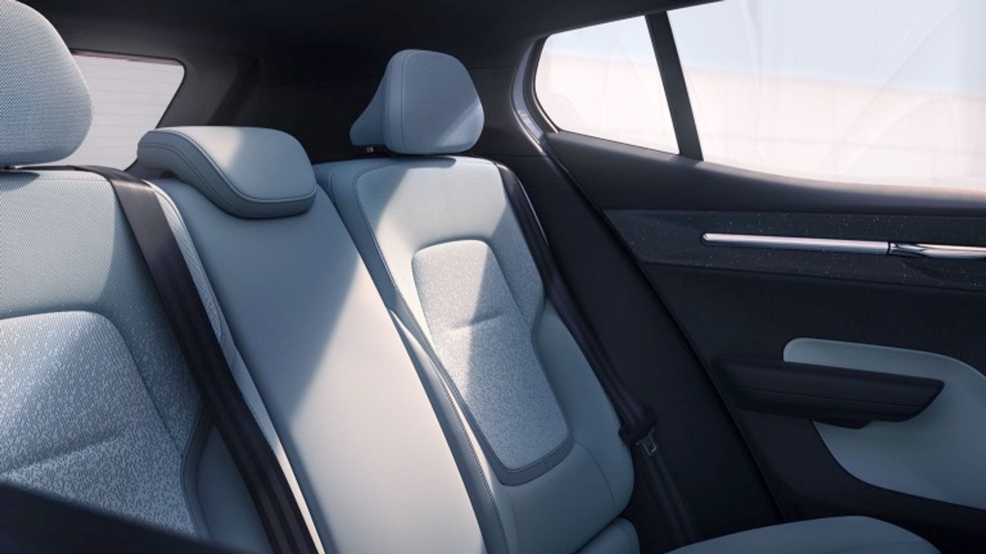 Volvo EX30 P8 AWD (MY27)
