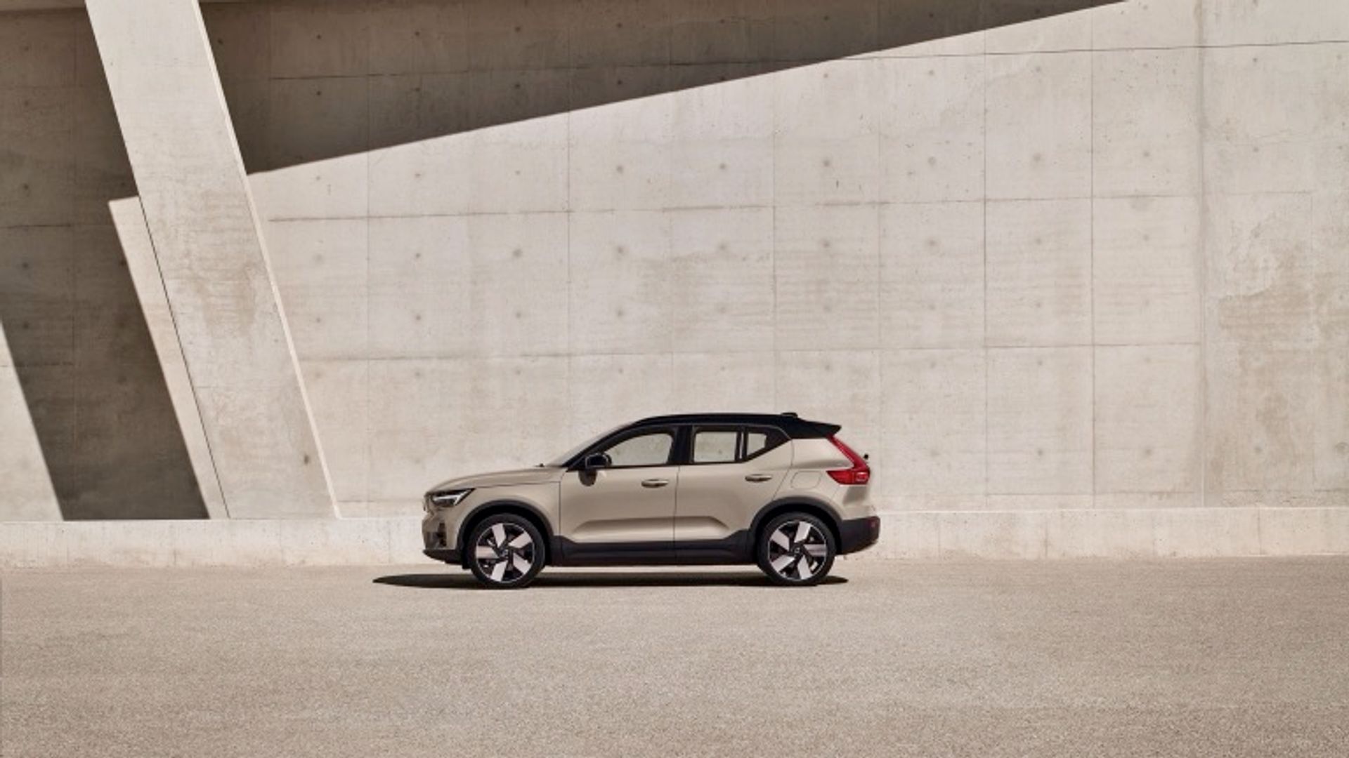 Volvo EX40 Twin Motor (MY26)