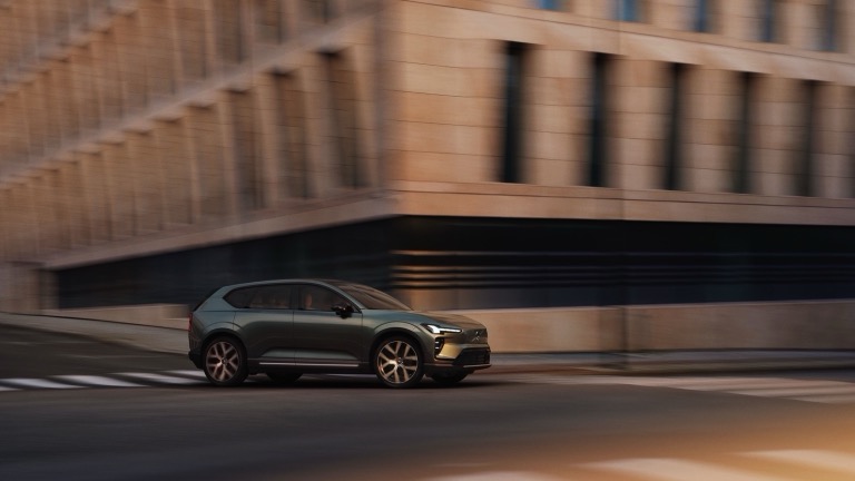 Volvo EX60 P10 AWD (MY27)
