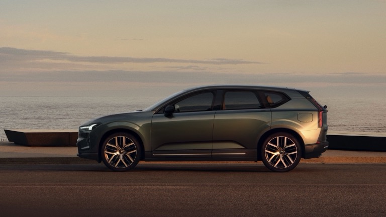 Volvo EX60 P10 AWD (MY27)