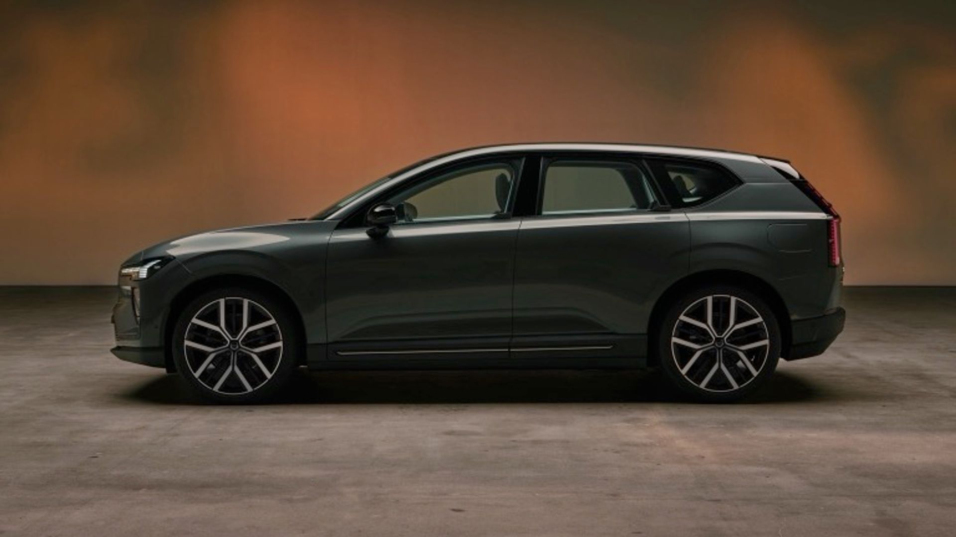 Volvo EX60 P10 AWD (MY27)