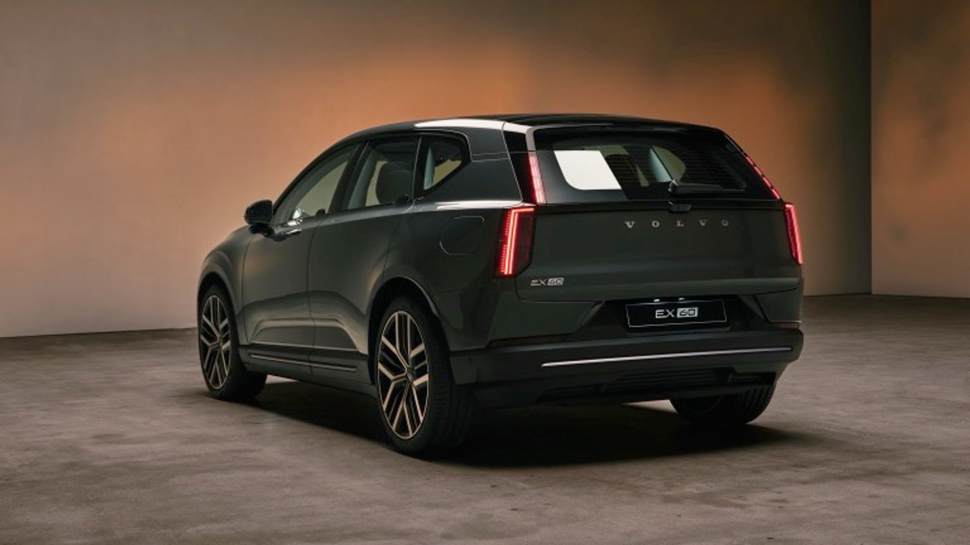 Volvo EX60 P6 (MY27)