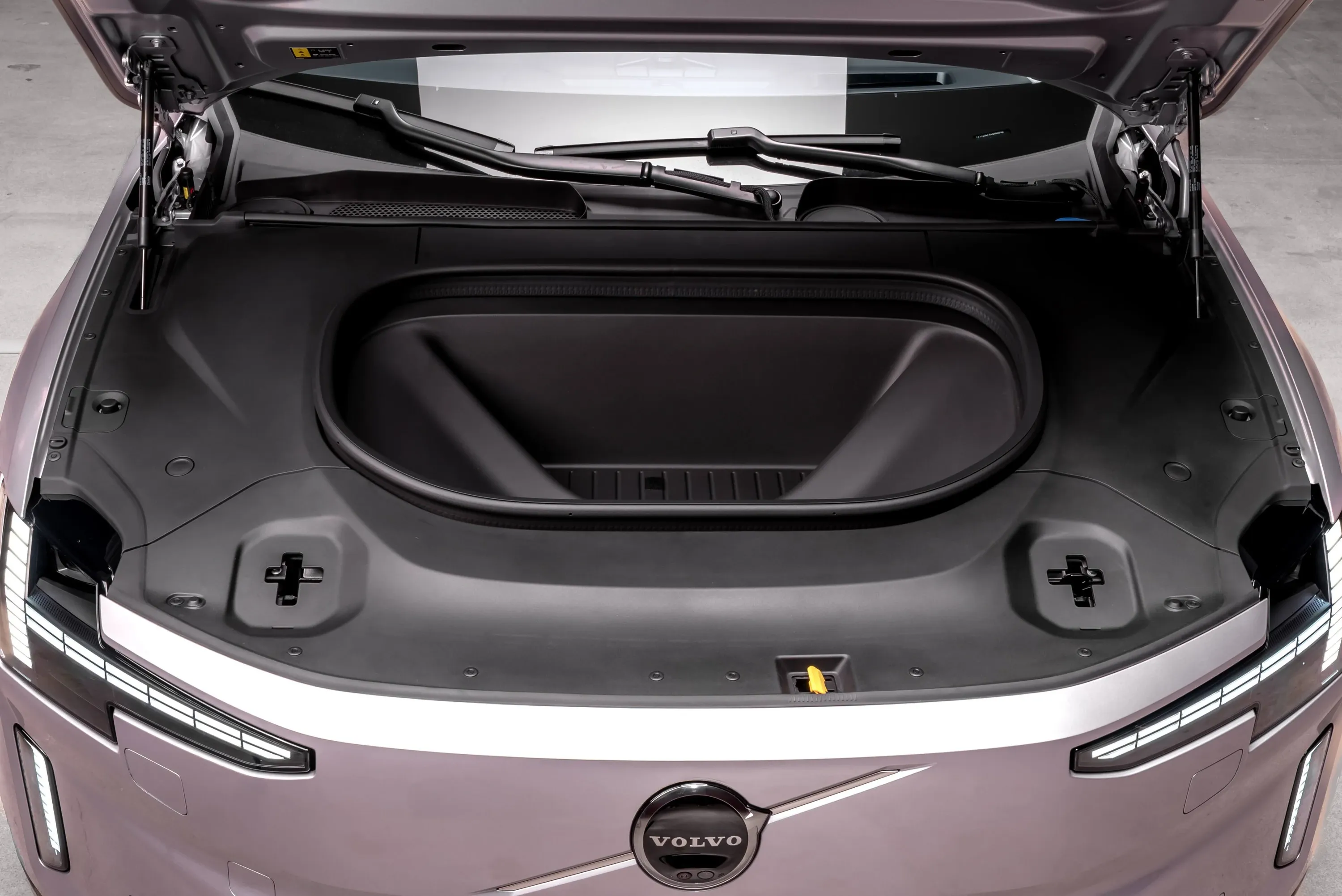 Volvo ES90 Twin Motor Performance
