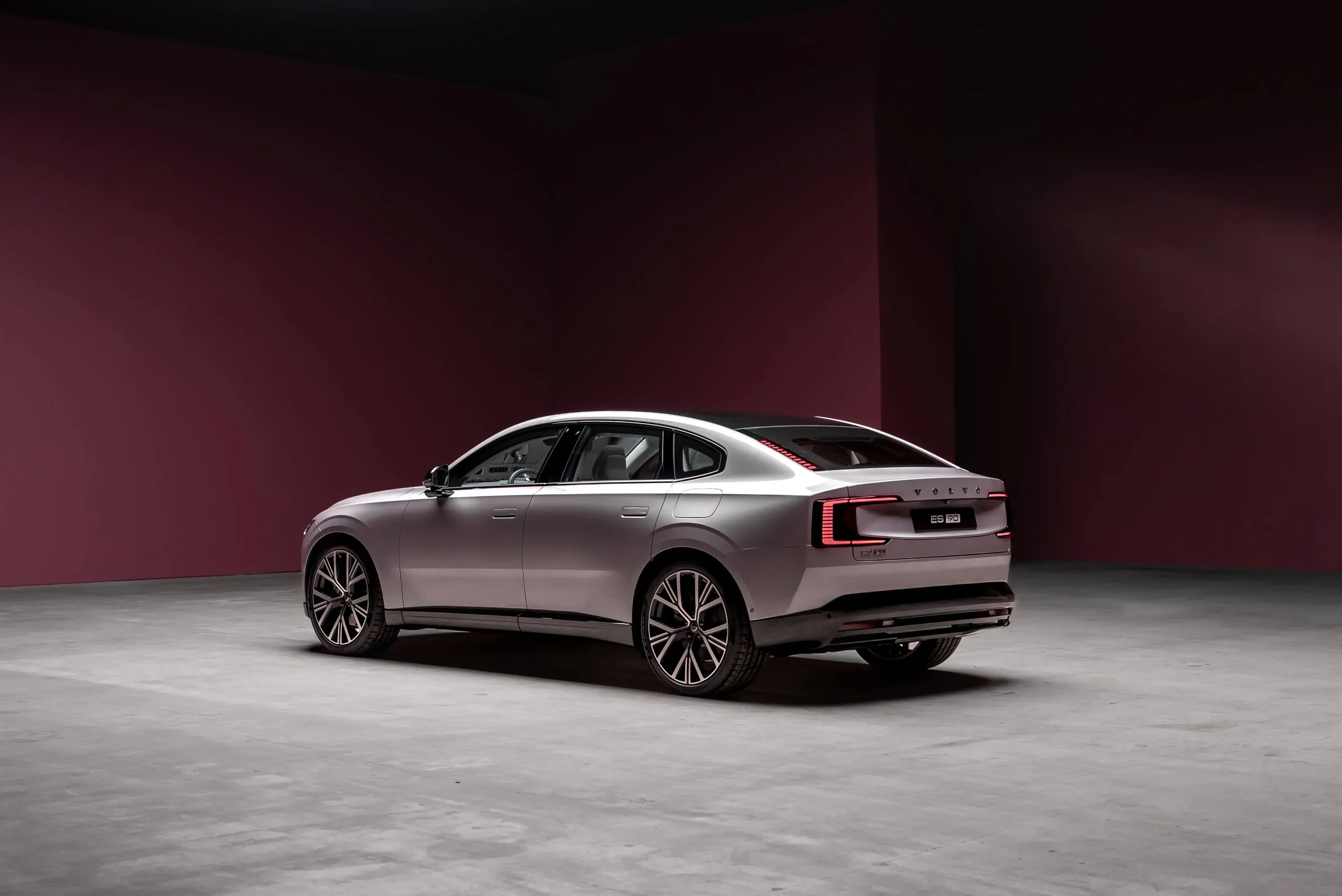 Volvo ES90 Twin Motor Performance