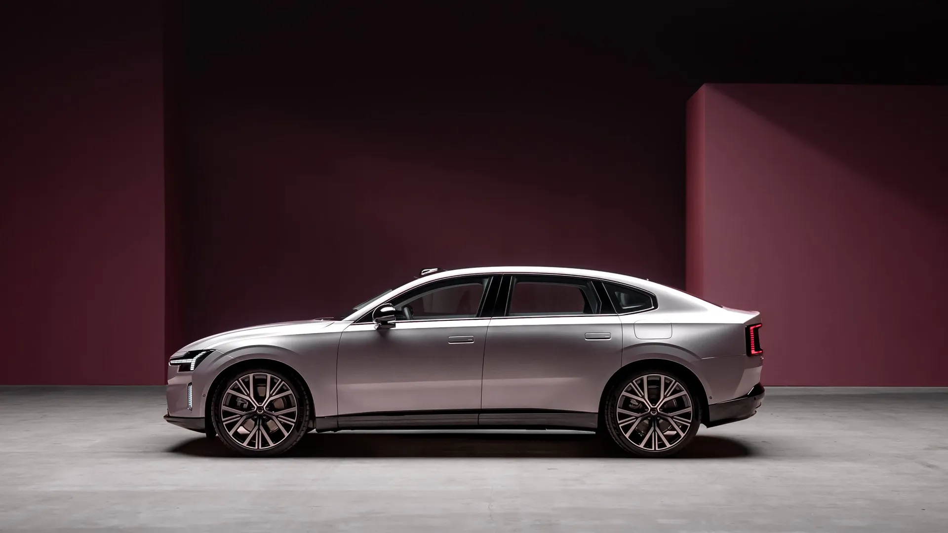 Volvo ES90 Twin Motor Performance