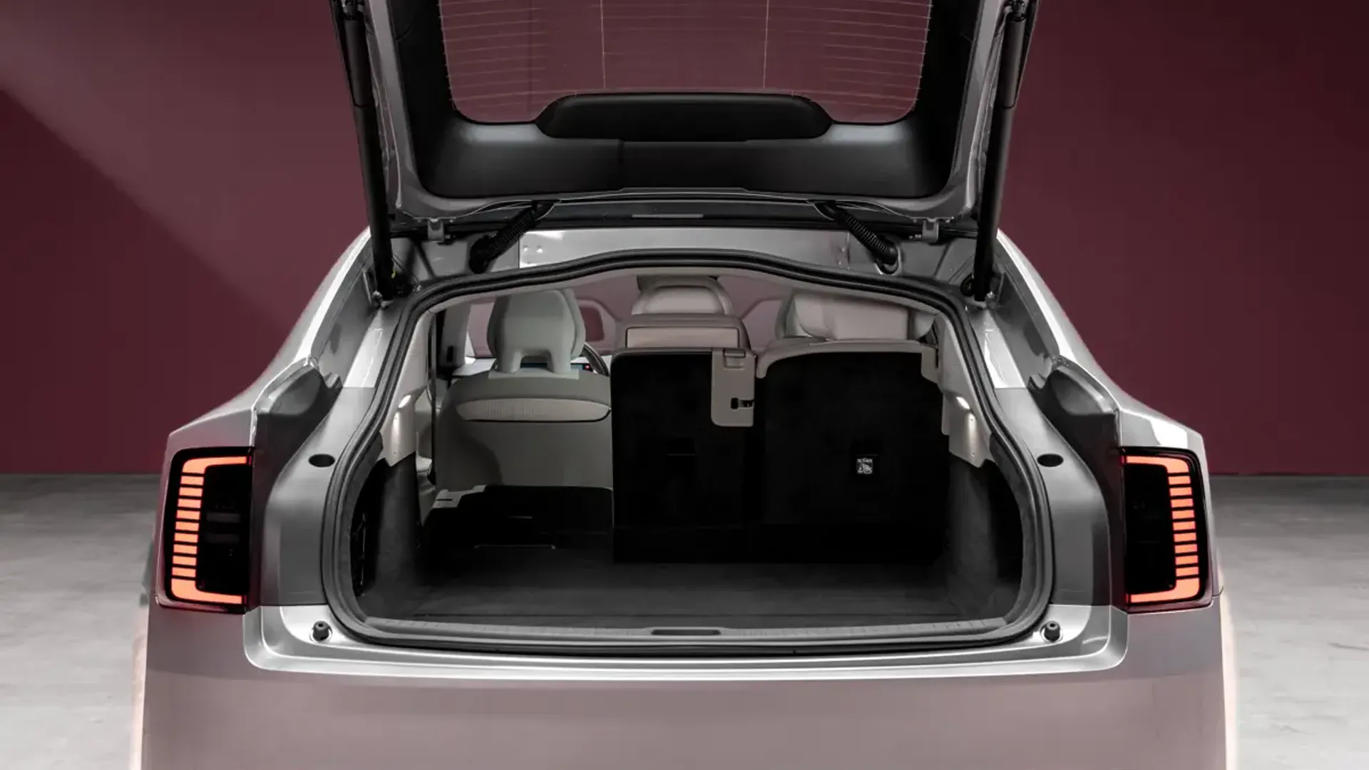 Elettronauti - Volvo ES90 Single Motor Extended Range - Vano di carico - Bagagliaio