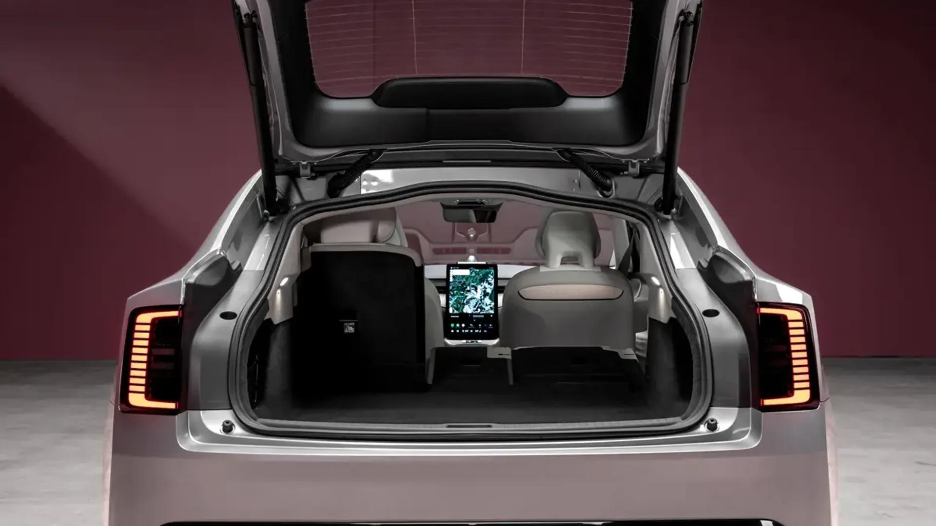 Elettronauti - Volvo ES90 Single Motor Extended Range - Vano di carico - Bagagliaio