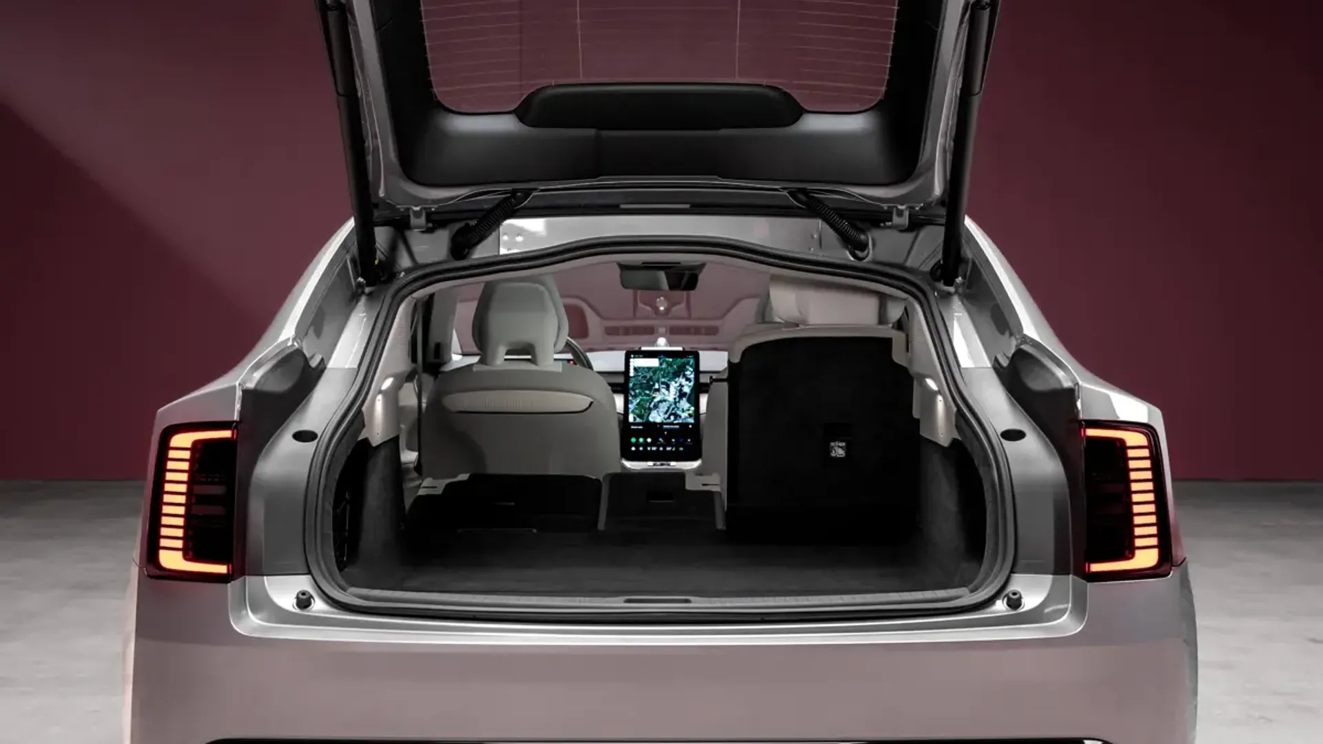 Elettronauti - Volvo ES90 Single Motor Extended Range - Grigio - Vano di carico - Bagagliaio