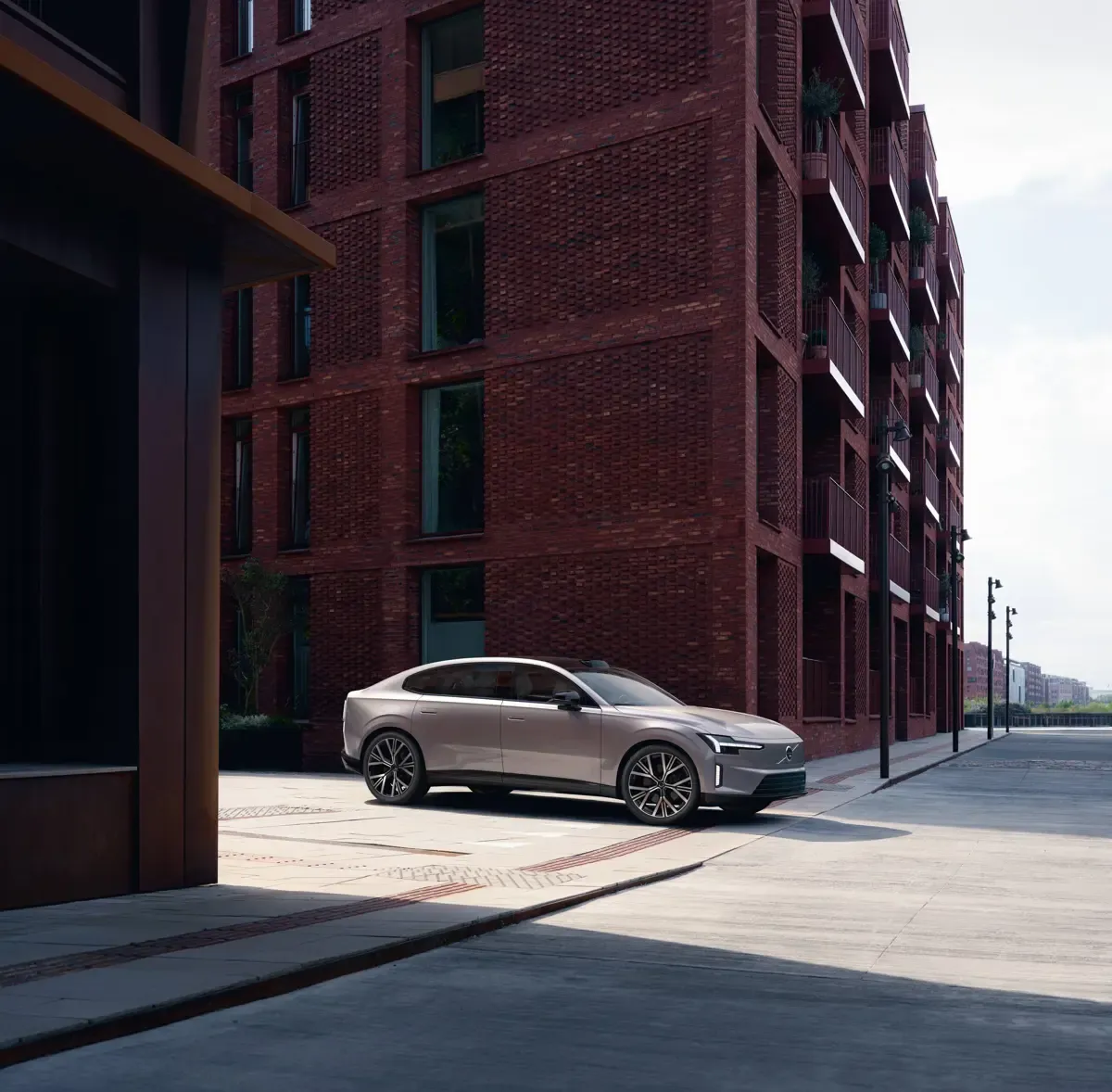 Elettronauti - Volvo ES90 Single Motor Extended Range - Dark Grey - Esterno - Vista anteriore a tre quarti