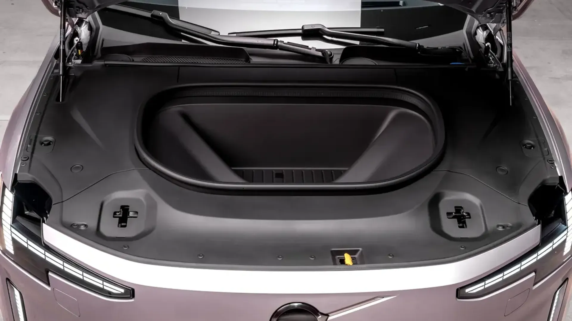 Elettronauti - Volvo ES90 Single Motor Extended Range - Grigio - Esterno - Vista anteriore a tre quarti