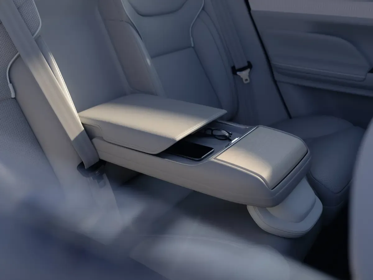 Elettronauti - Volvo ES90 Single Motor Extended Range - Grigio - Esterno - Vista anteriore a tre quarti