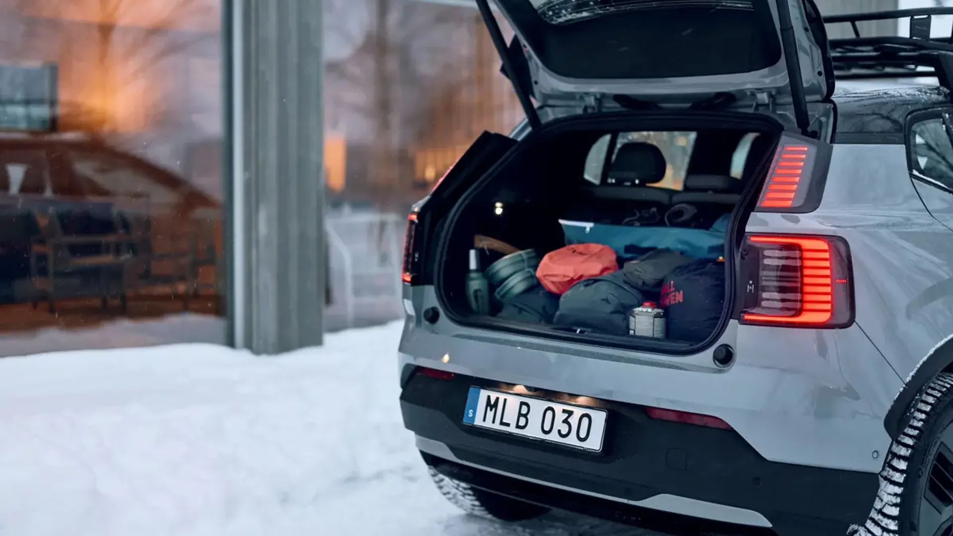 Elettronauti - Volvo EX30 Cross Country P5 Long Range - Vano di carico - Bagagliaio