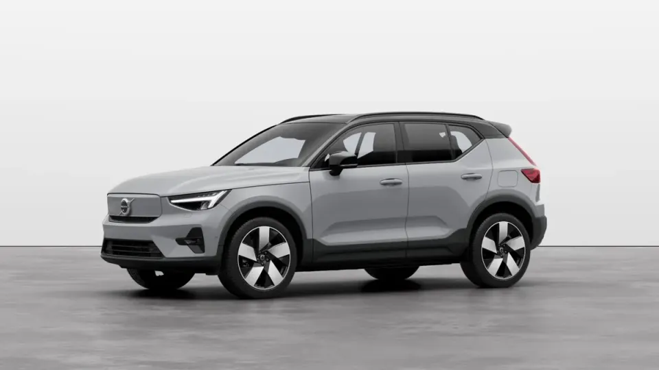 Elettronauti - Volvo EX40 Single Motor ER - Grigio - Esterno - Vista anteriore a tre quarti
