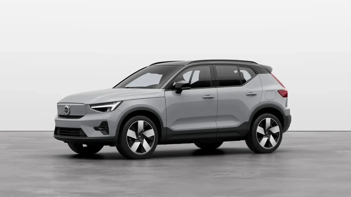 Elettronauti - Volvo EX40 Single Motor ER - Grigio - Esterno - Vista anteriore a tre quarti