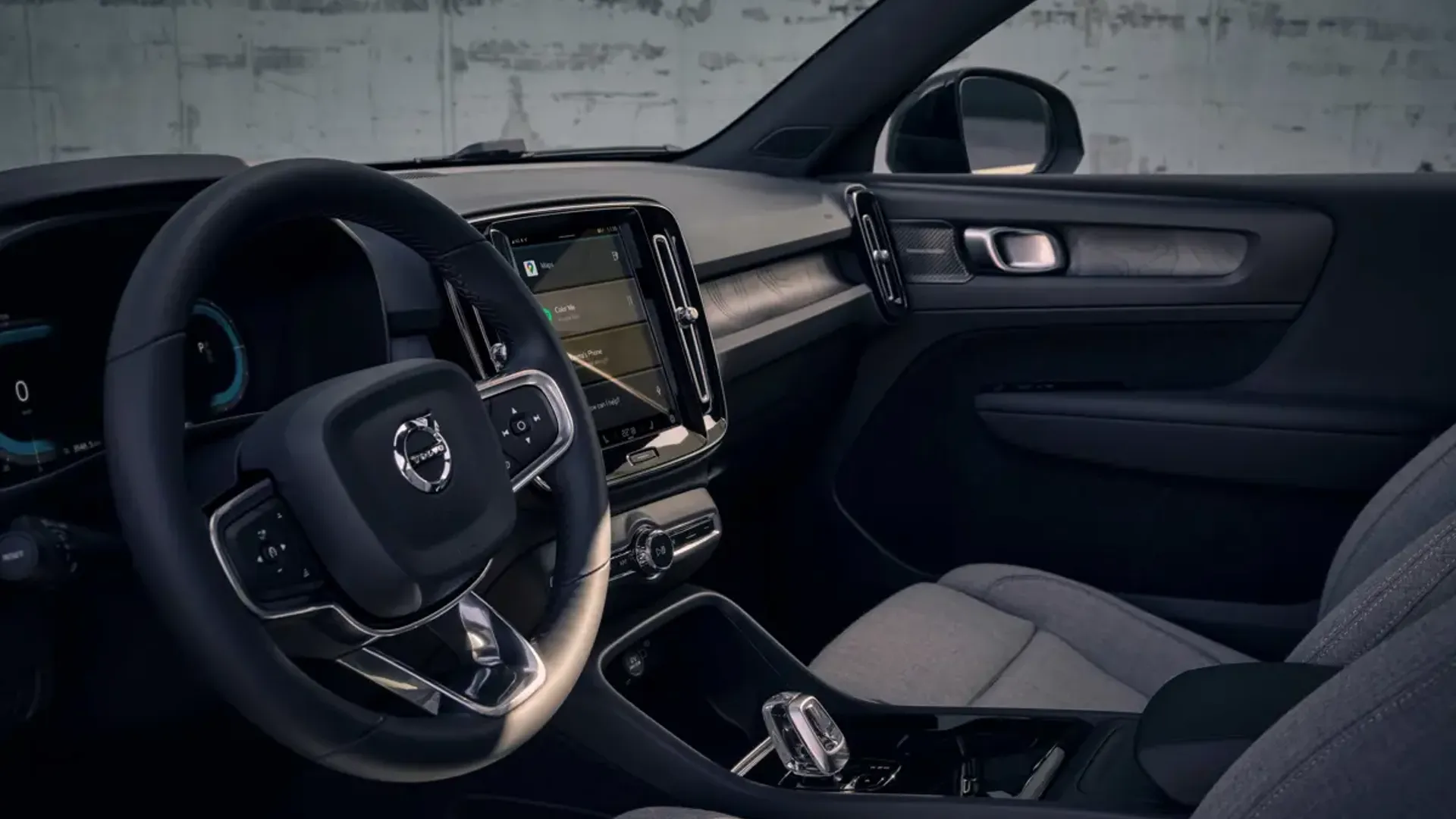Elettronauti - Volvo EX40 Single Motor - Infotainment - Vista della plancia