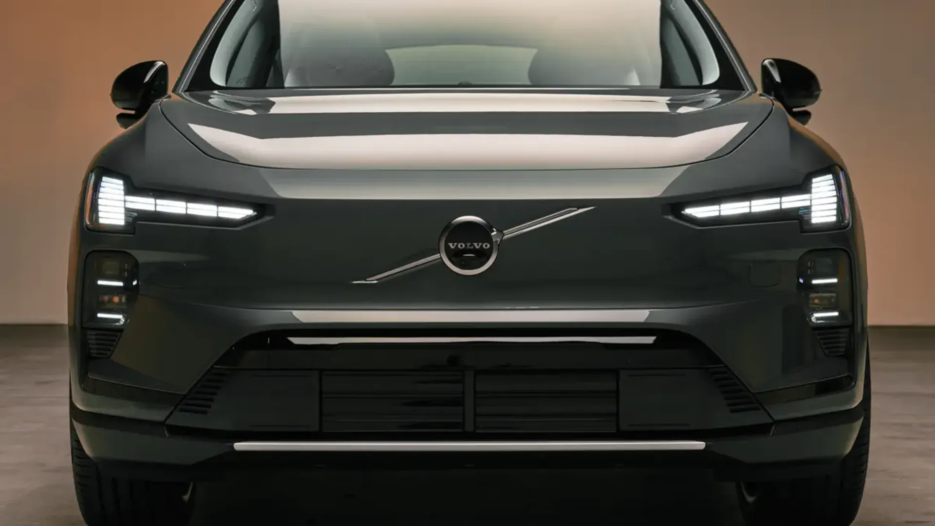 Elettronauti - Volvo EX60 P12 AWD - Esterno - Vista anteriore