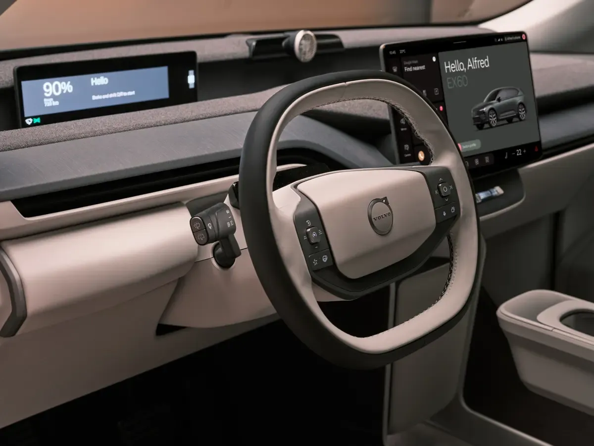 Elettronauti - Volvo EX60 P12 AWD - Esterno - Vista anteriore a tre quarti