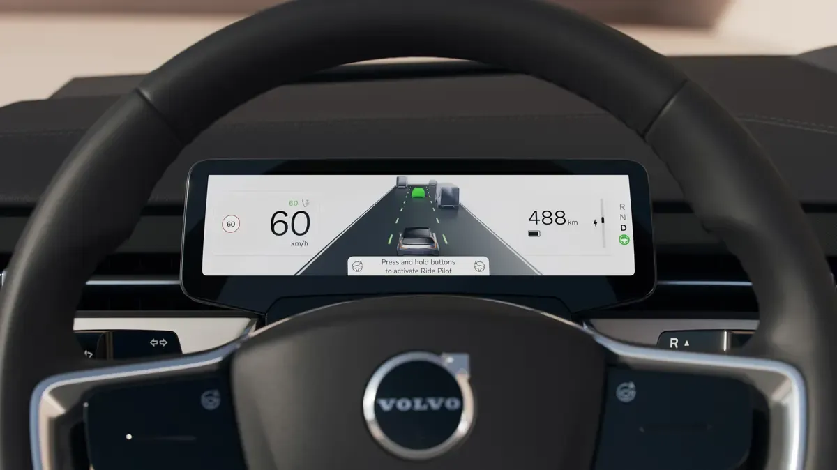 Elettronauti - Volvo EX90 Single Motor - Infotainment - Vista della plancia