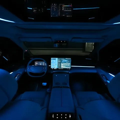 XPENG X9 AWD Performance