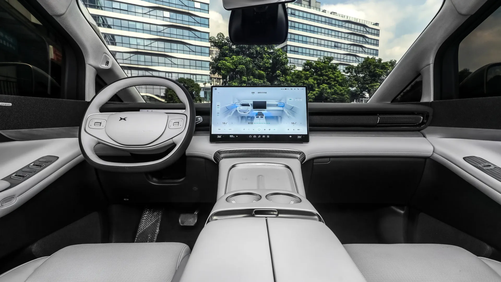 XPENG X9 AWD Performance