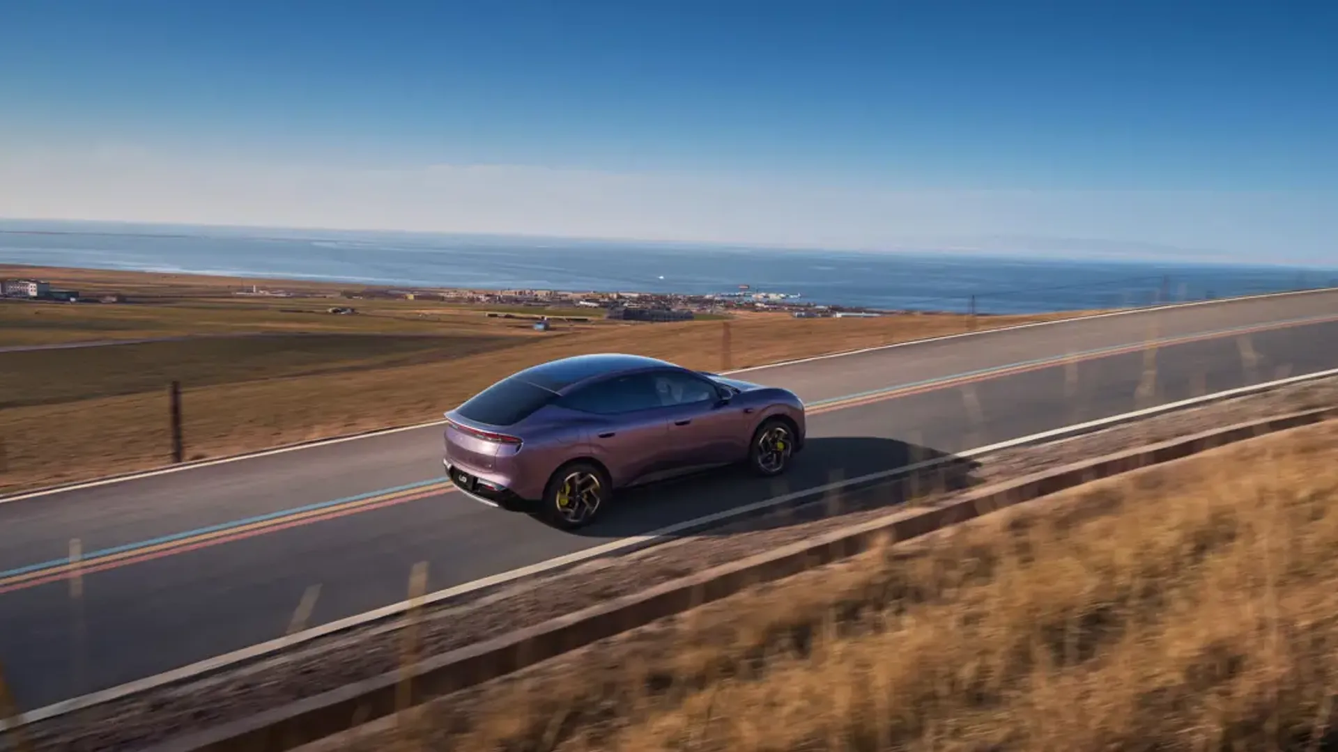 Elettronauti - XPENG L03 71.2 kWh AWD Performance - Blu - Esterno - Vista anteriore a tre quarti