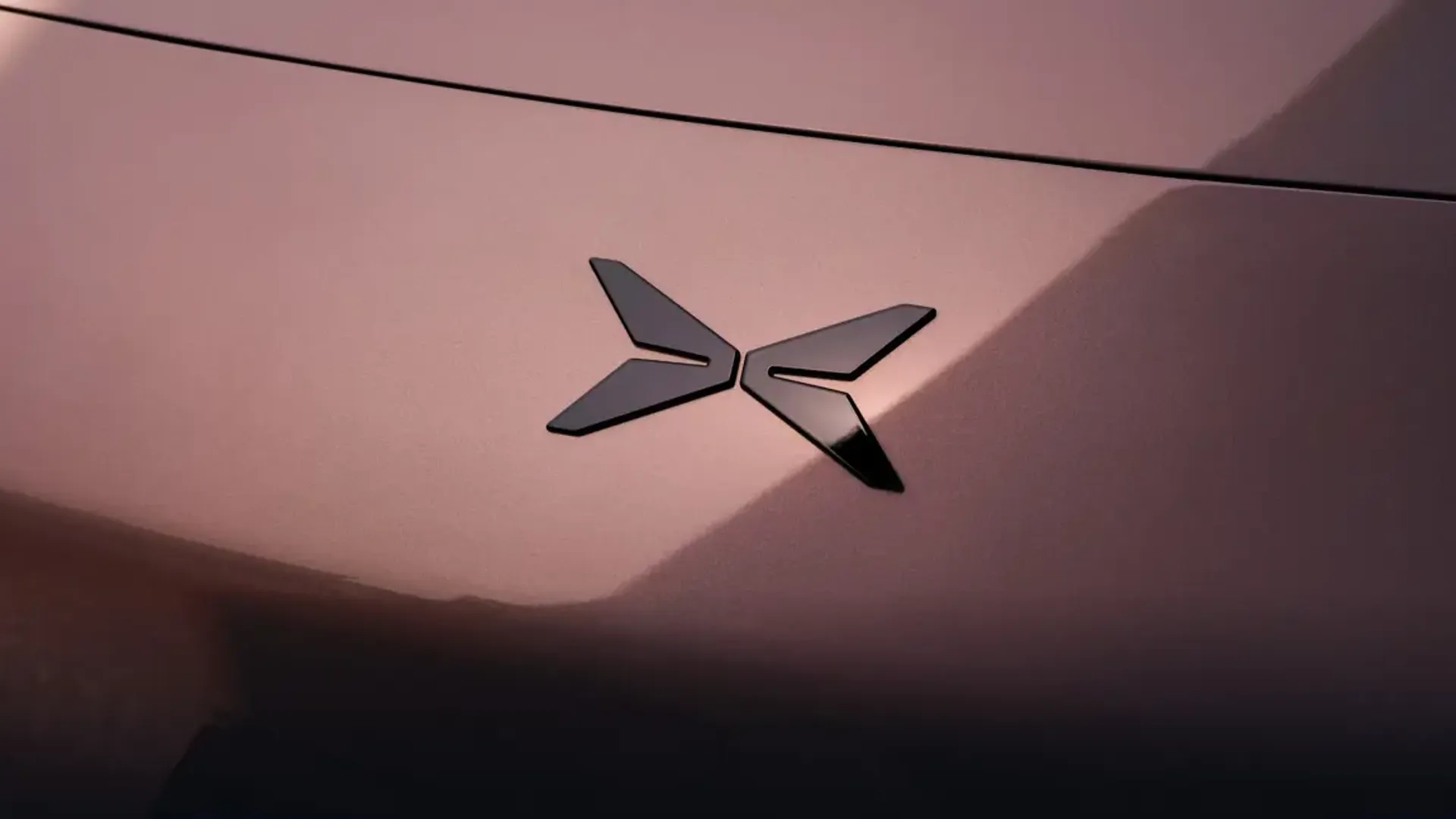 Elettronauti - XPENG L03 71.2 kWh AWD Performance - Grigio - Esterno - Vista anteriore a tre quarti