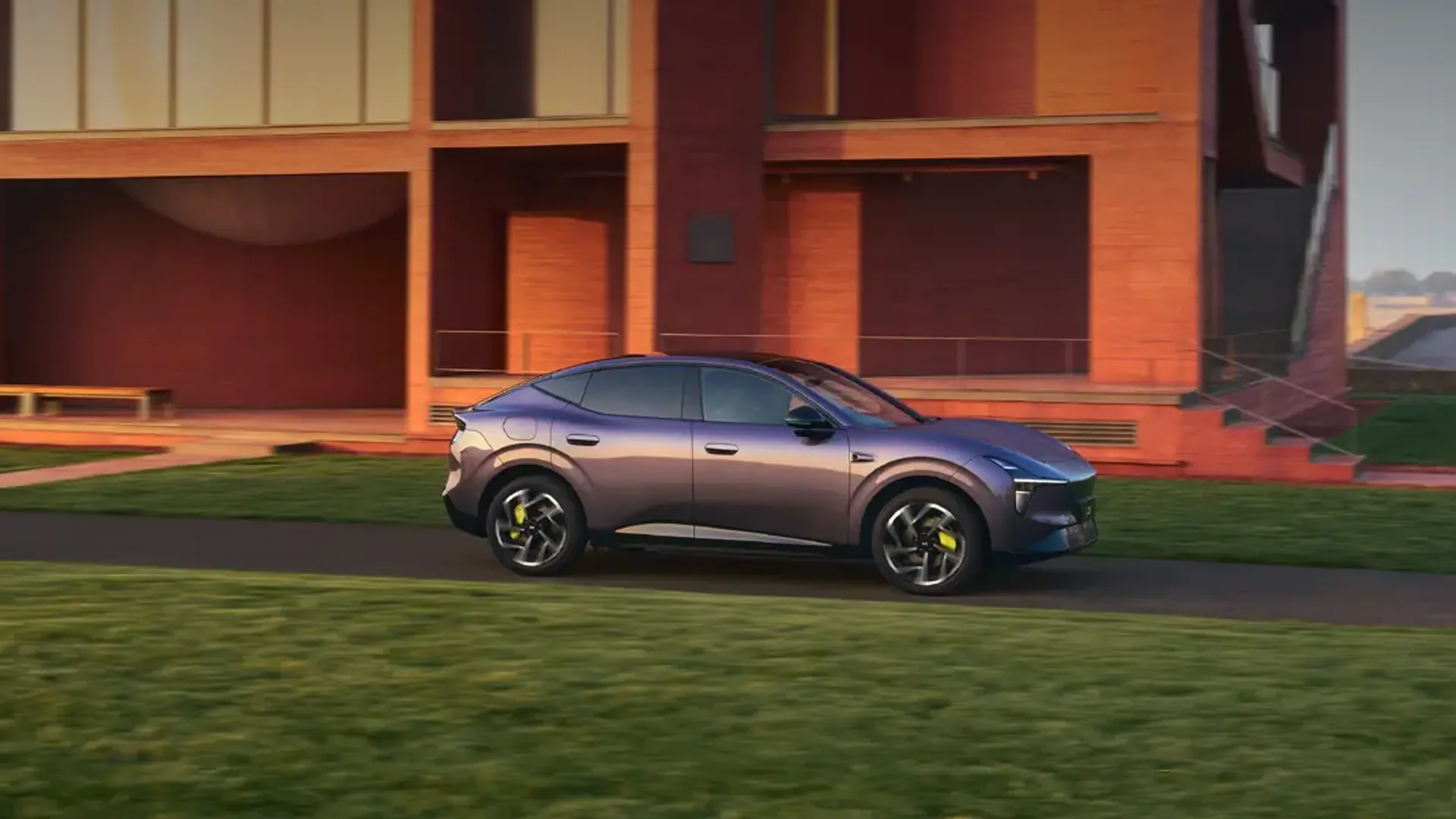 Elettronauti - XPENG L03 71.2 kWh AWD Performance - Bianco - Esterno - Vista anteriore a tre quarti