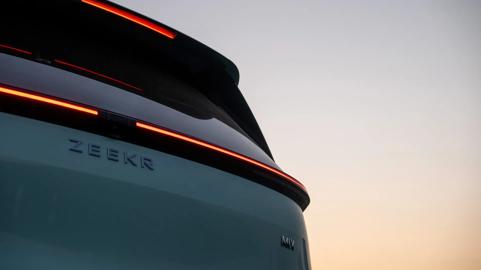 Zeekr MIX Standard Range RWD
