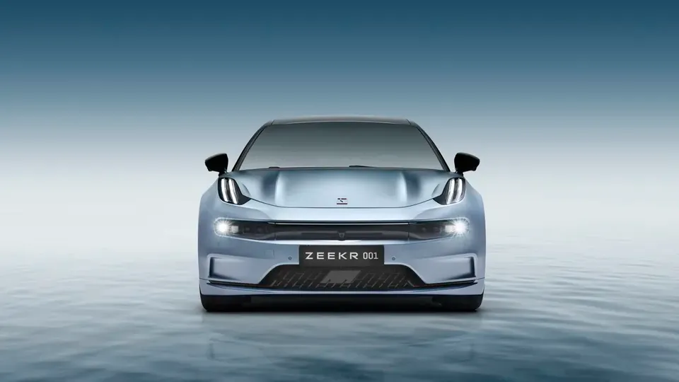 Elettronauti - Zeekr 001 Privilege AWD - Bianco - Esterno - Vista anteriore
