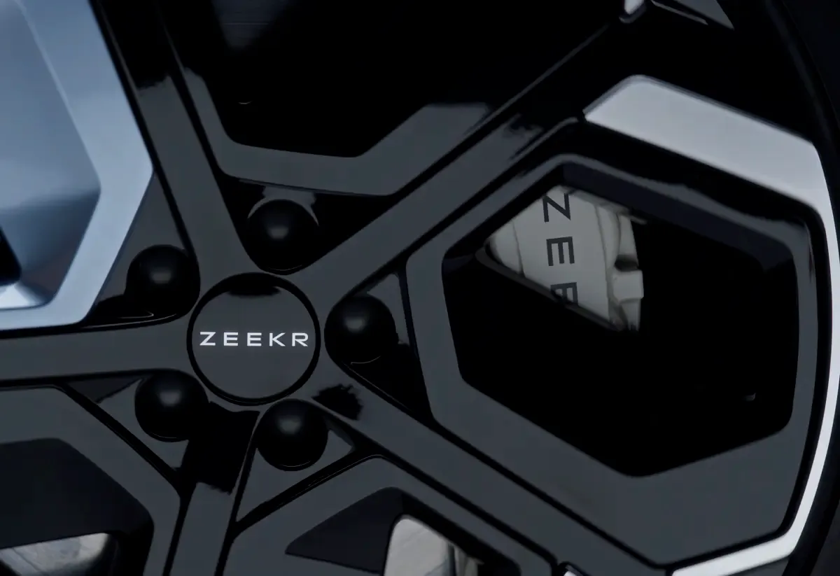 Elettronauti - Zeekr 001 Long Range RWD - Cerchio - Vista laterale