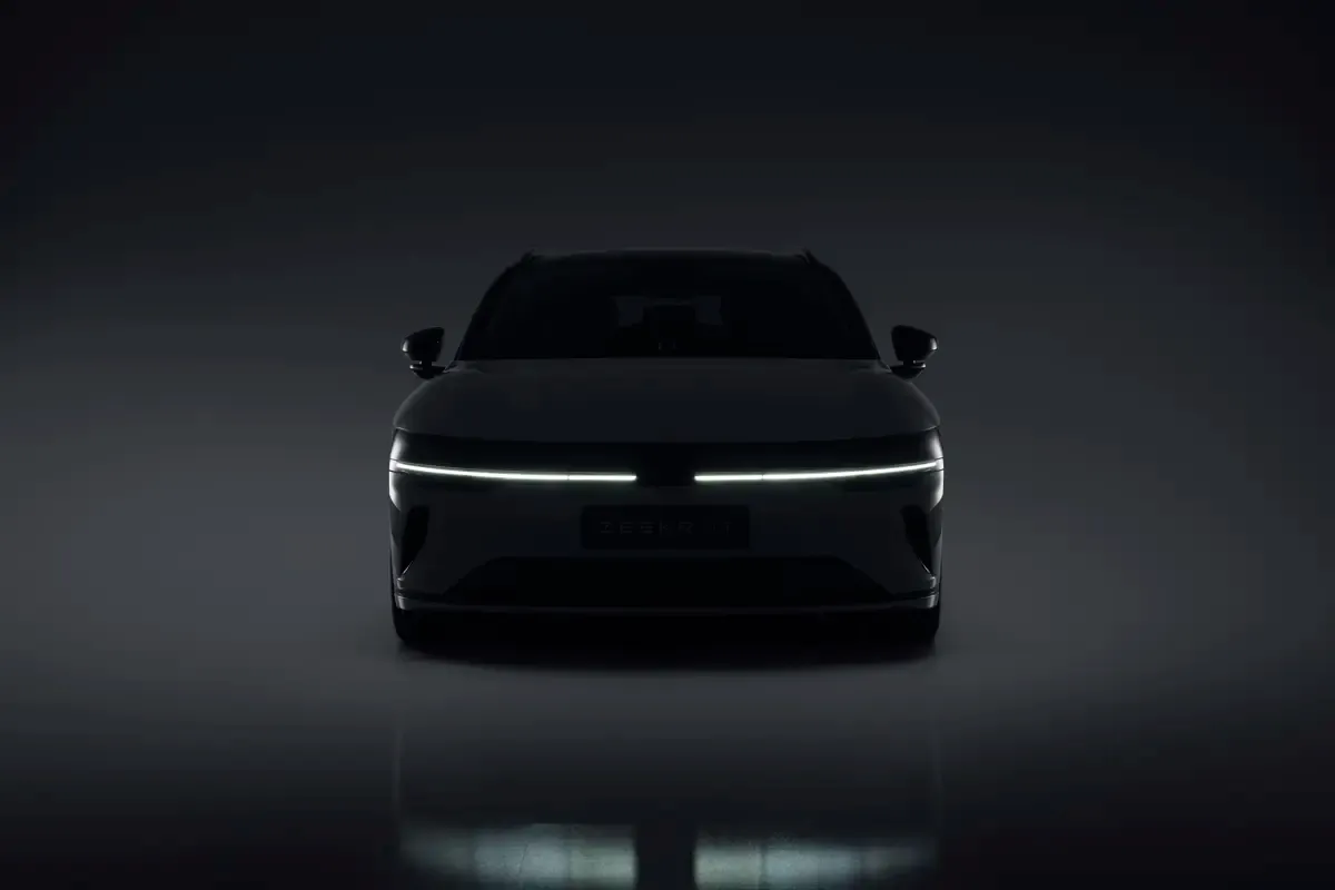 Elettronauti - Zeekr 7GT Long Range RWD - Esterno - Vista anteriore