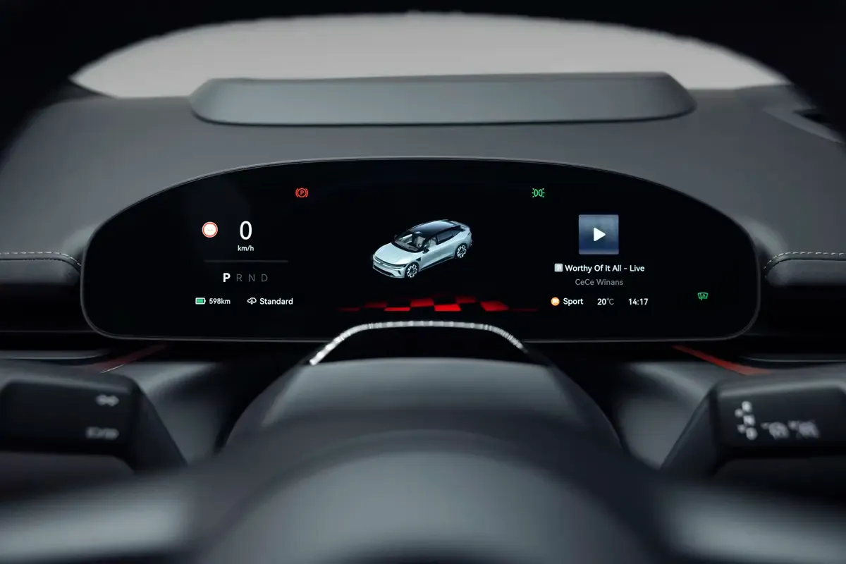 Elettronauti - Zeekr 7GT Core RWD - Infotainment - Vista della plancia