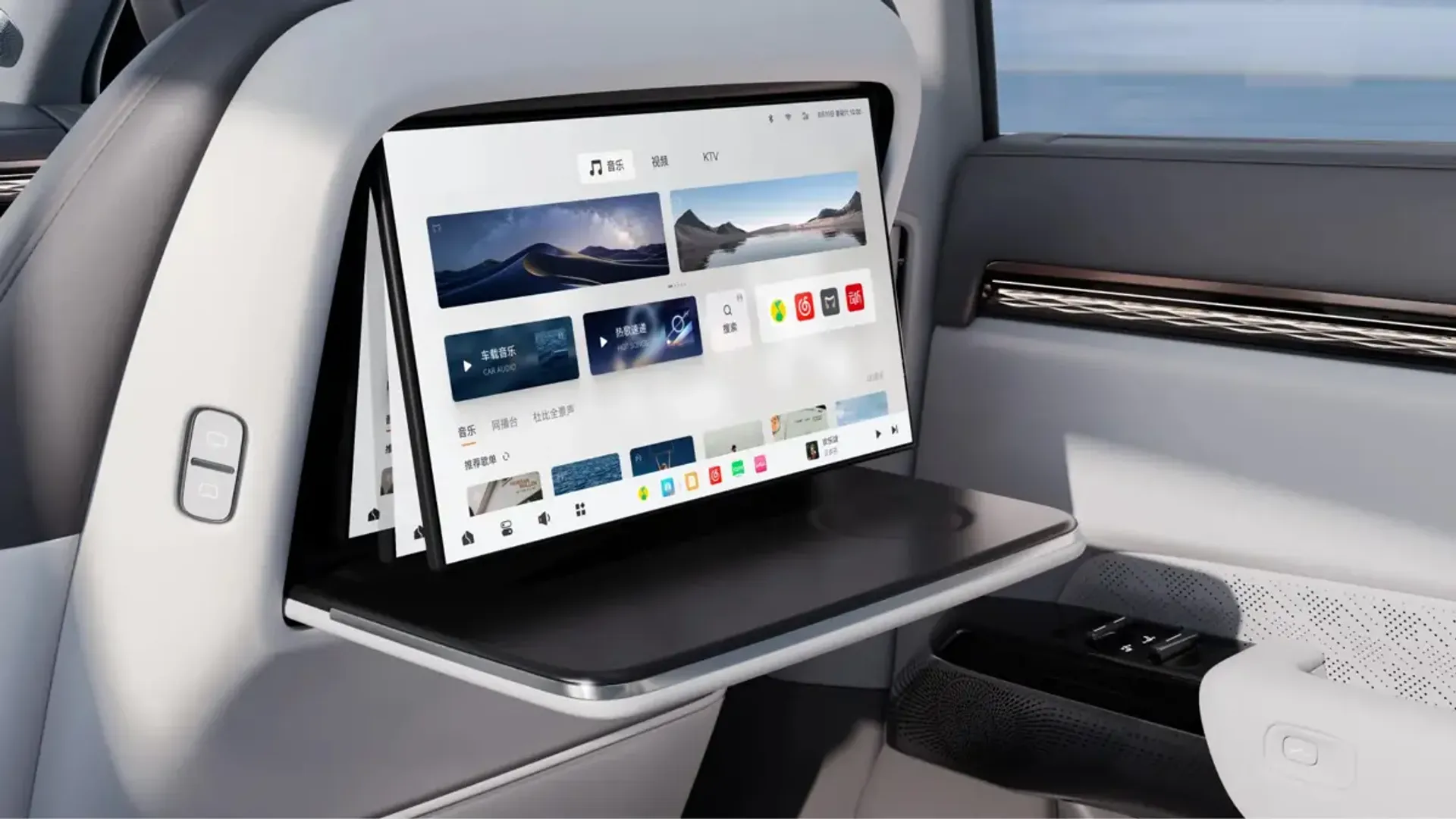 Elettronauti - Zeekr 7X Core RWD - Infotainment - Vista della plancia